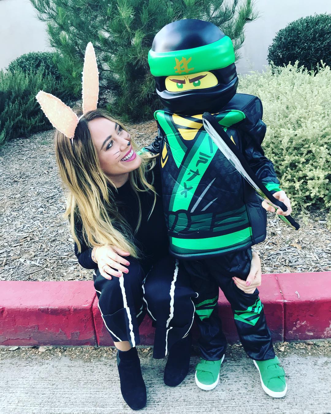 Hilary Duff and her son from a post dated October 30, 2017. | Source: Instagram/hilaryduff