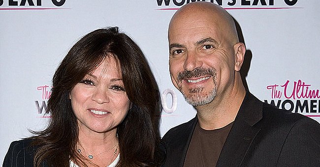 Valerie Bertinelli and husband Tom Vitale at the Los Angeles Women's Expo - Day 1 at Los Angeles Convention Center on October 27, 2012, in Los Angeles | Photo: Vincent Sandoval/Getty Images