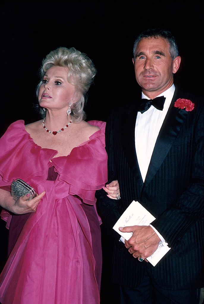 Zsa Zsa Gabor and Frederic Von Anhalt in Los Angeles, California, circa February 1988 | Photo: Getty Images    