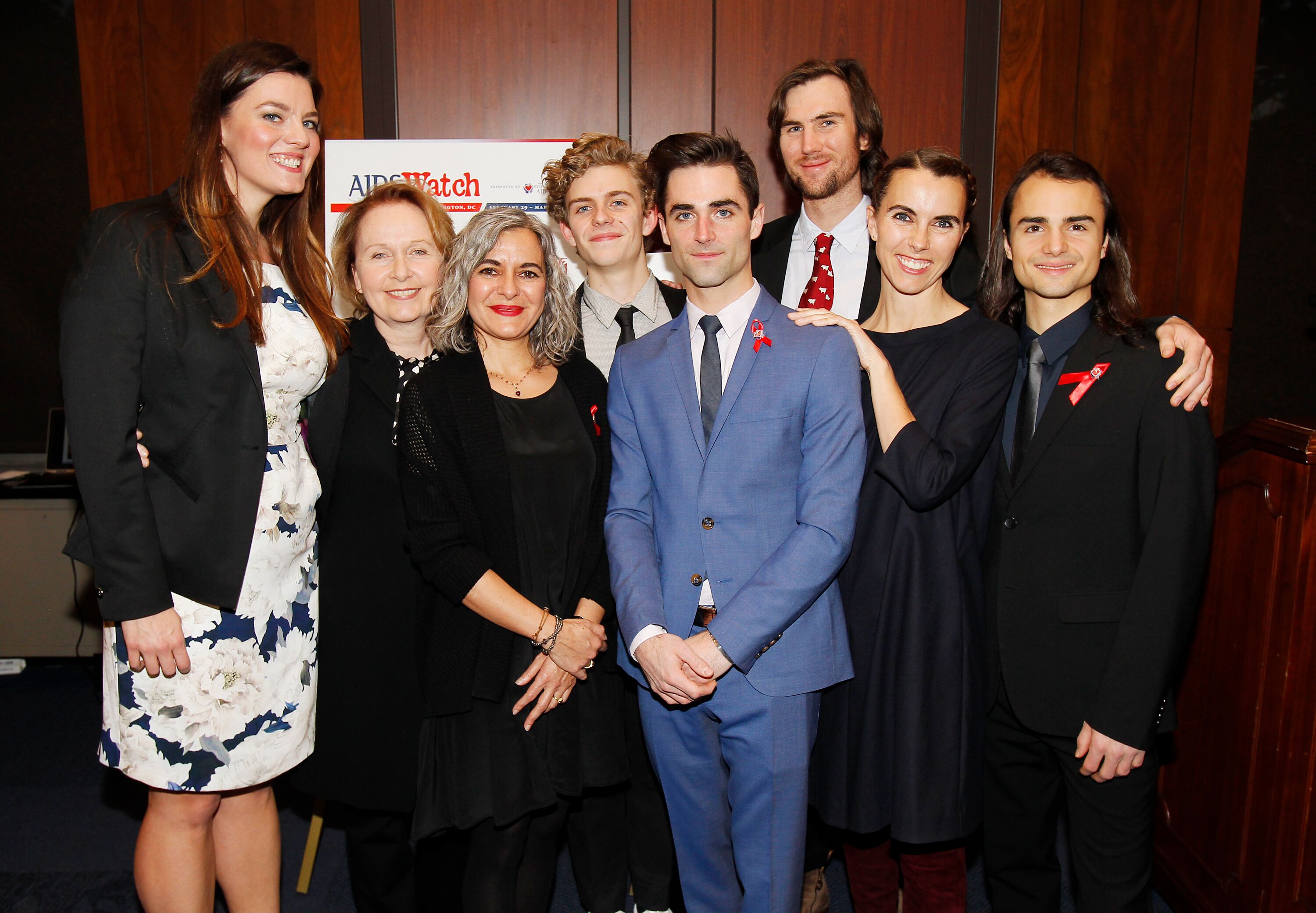 Elizabeth Taylor's family members attend the AIDSWatch 2016 Positive Leadership Award Reception | Getty Images