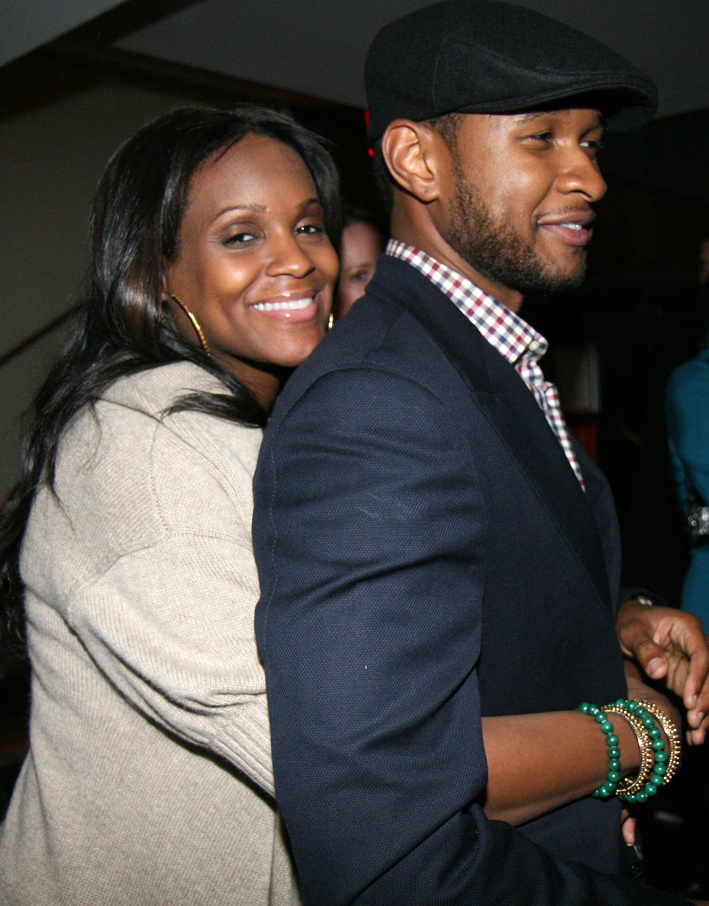 ameka Foster and Usher attends Chris Hicks' Birthday Dinner September 26, 2007, in New York City. | Source: Getty Images