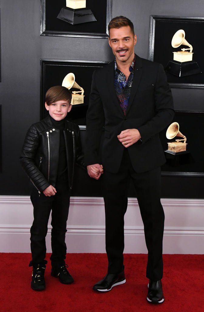 Ricky Martin y su hijo asisten a la 61ª entrega anual de los premios Grammy.| Foto: Getty Images