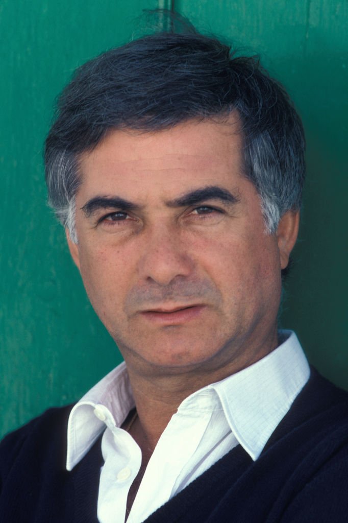 Portrait de Jean-Claude Brialy en novembre 1982 à Séville, Espagne. | Photo : Getty Images