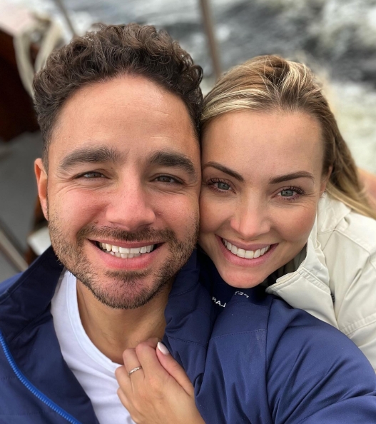Taken on 1 September 2023, Adam and Caroline Thomas beam for a close-up selfie outdoors, their heads gently leaning together — a relaxed and affectionate moment that reflects the strength and ease of their long-standing relationship. | Source: Instagram/carolinethomas23