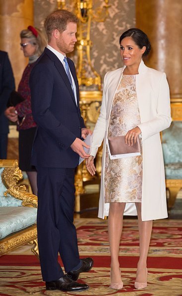 Harry und Meghan im Buckingham Palace, 5. März 2019 | Quelle: Getty Images
