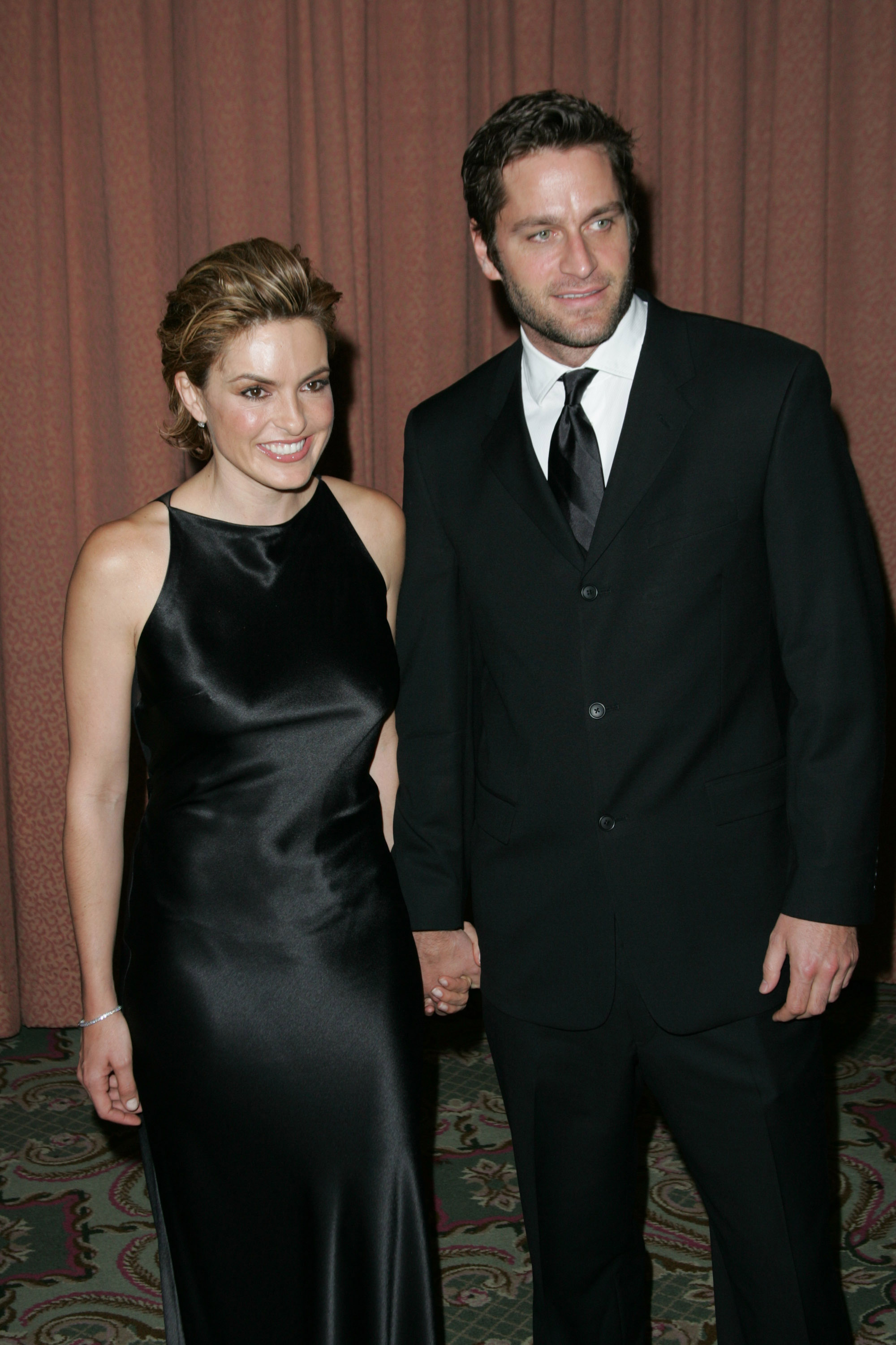 Mariska Hargitay and Peter Hermann during the American Women in Radio & Television 29th Annual Gracie Allen Awards at Hilton Hotel on June 22, 2004 in New York City | Source: Getty Images