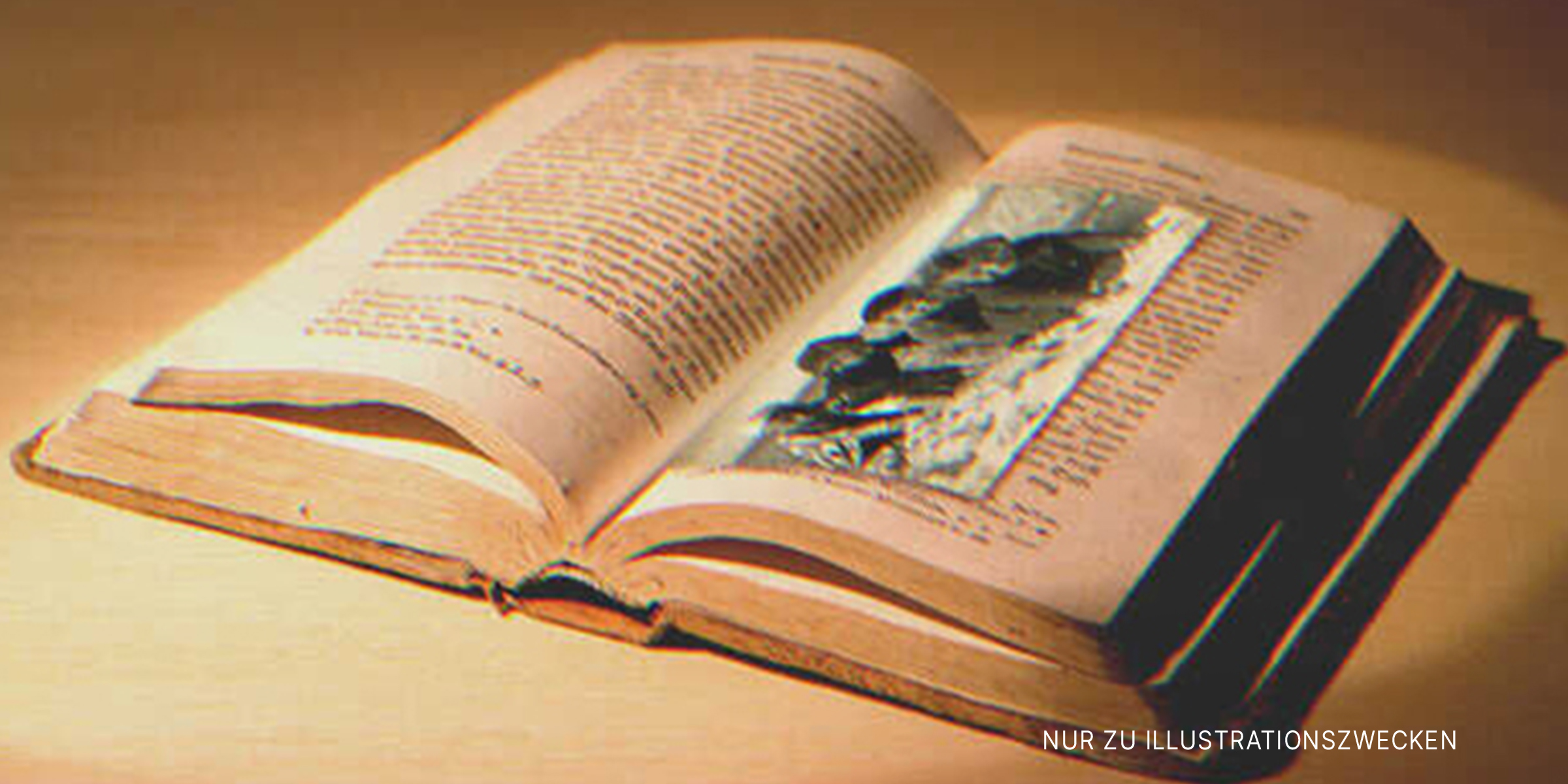 Ein altes Buch | Quelle: Shutterstock