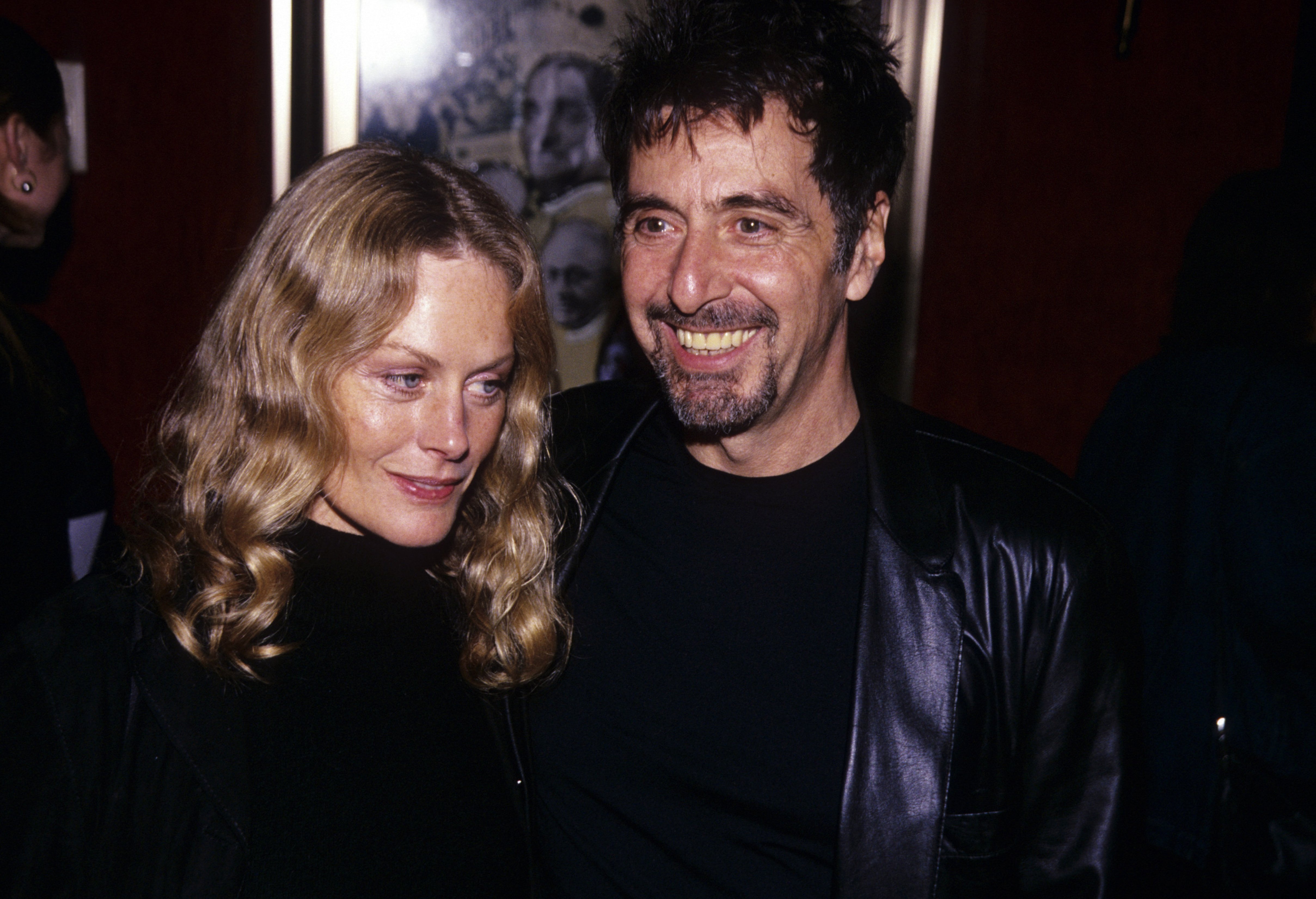 Beverly D'Angelo and Al Pacino at the premiere of "The Insider" in New York, November 1999 | Source: Getty Images