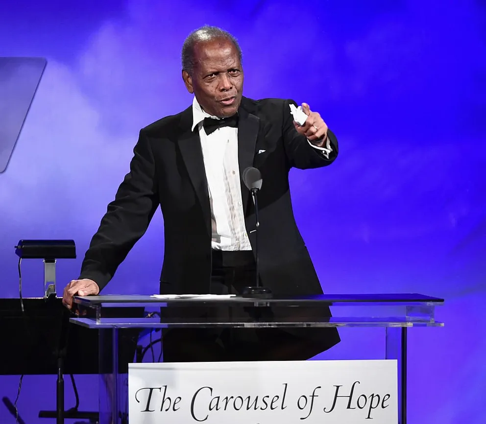 Sidney Poitier speaks onstage during the 2016 Carousel Of Hope Ball at The Beverly Hilton Hotel on October 8, 2016. | Source: Getty Images