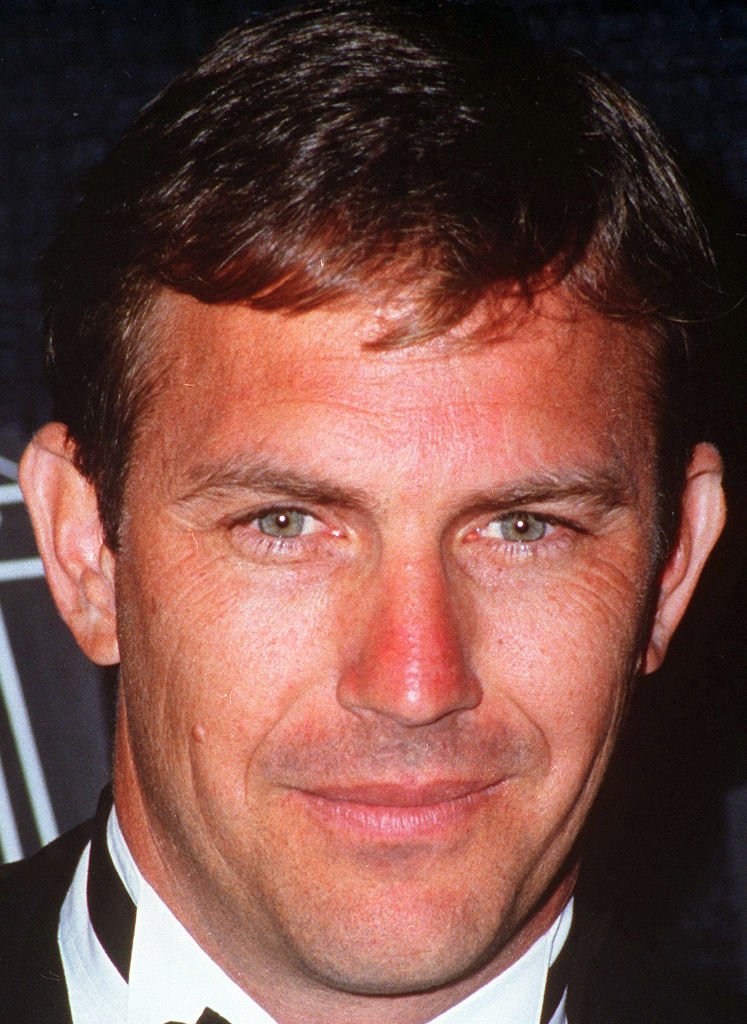 Actor Kevin Costner, circa 1992 | Source: Getty Images