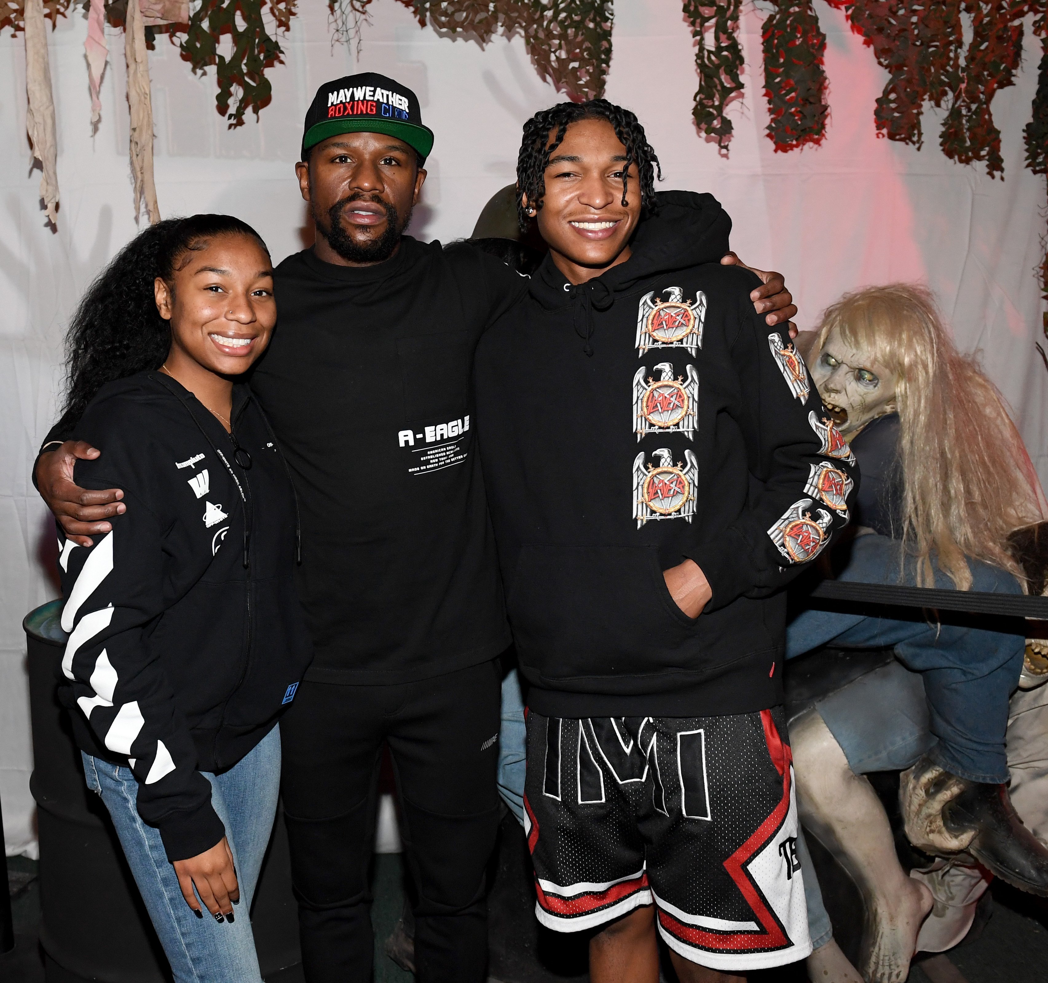 Jirah Mayweather, father Floyd Mayweather Jr., and his son "King" Koraun Mayweather at the Fright Ride haunted attraction in 2020 in Las Vegas. | Source: Getty Images