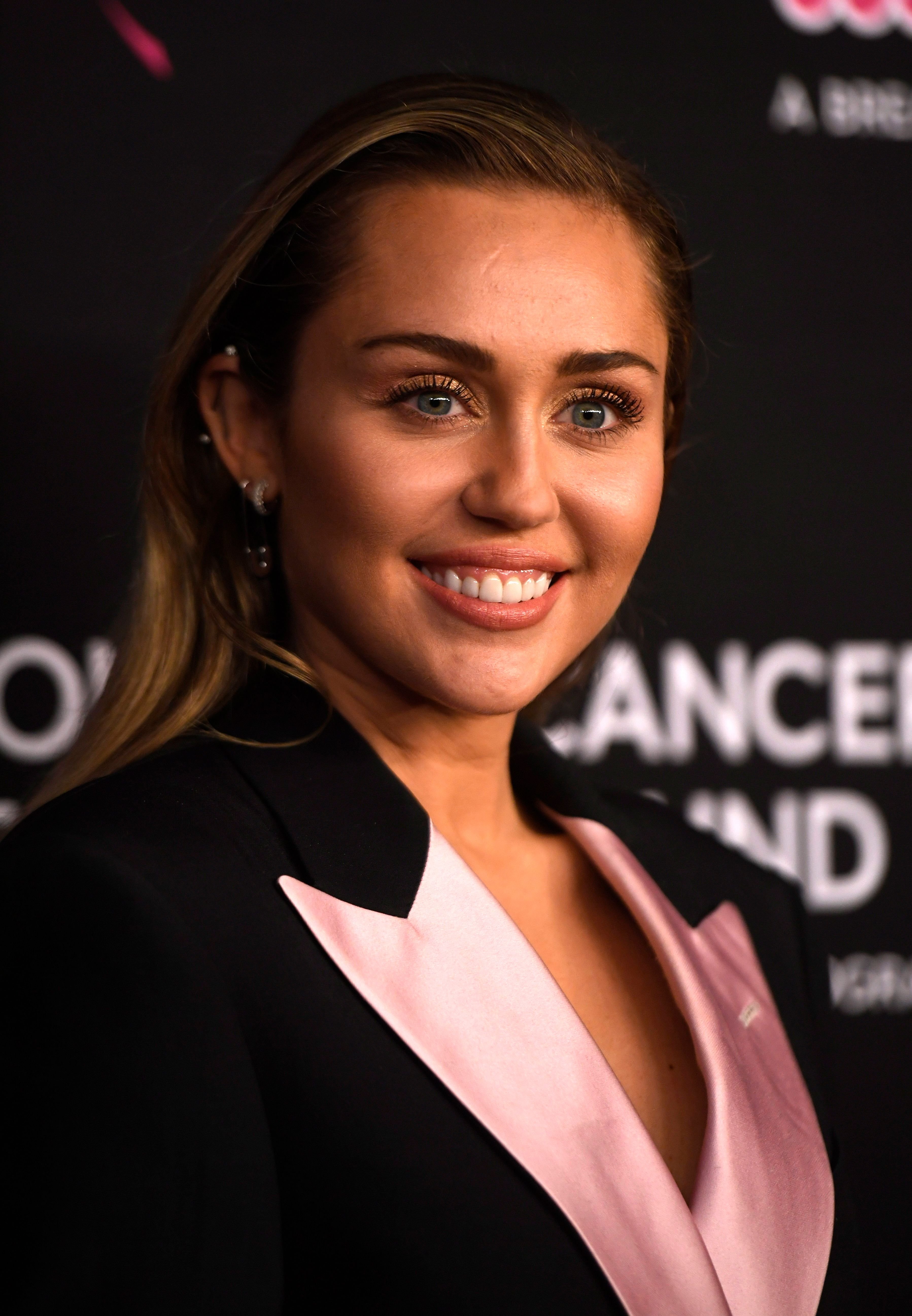 Miley Cyrus at The Women's Cancer Research Fund's An Unforgettable Evening Benefit Gala at the Beverly Wilshire Four Seasons Hotel on February 28, 2019 in Beverly Hills, California | Photo: Getty Images 