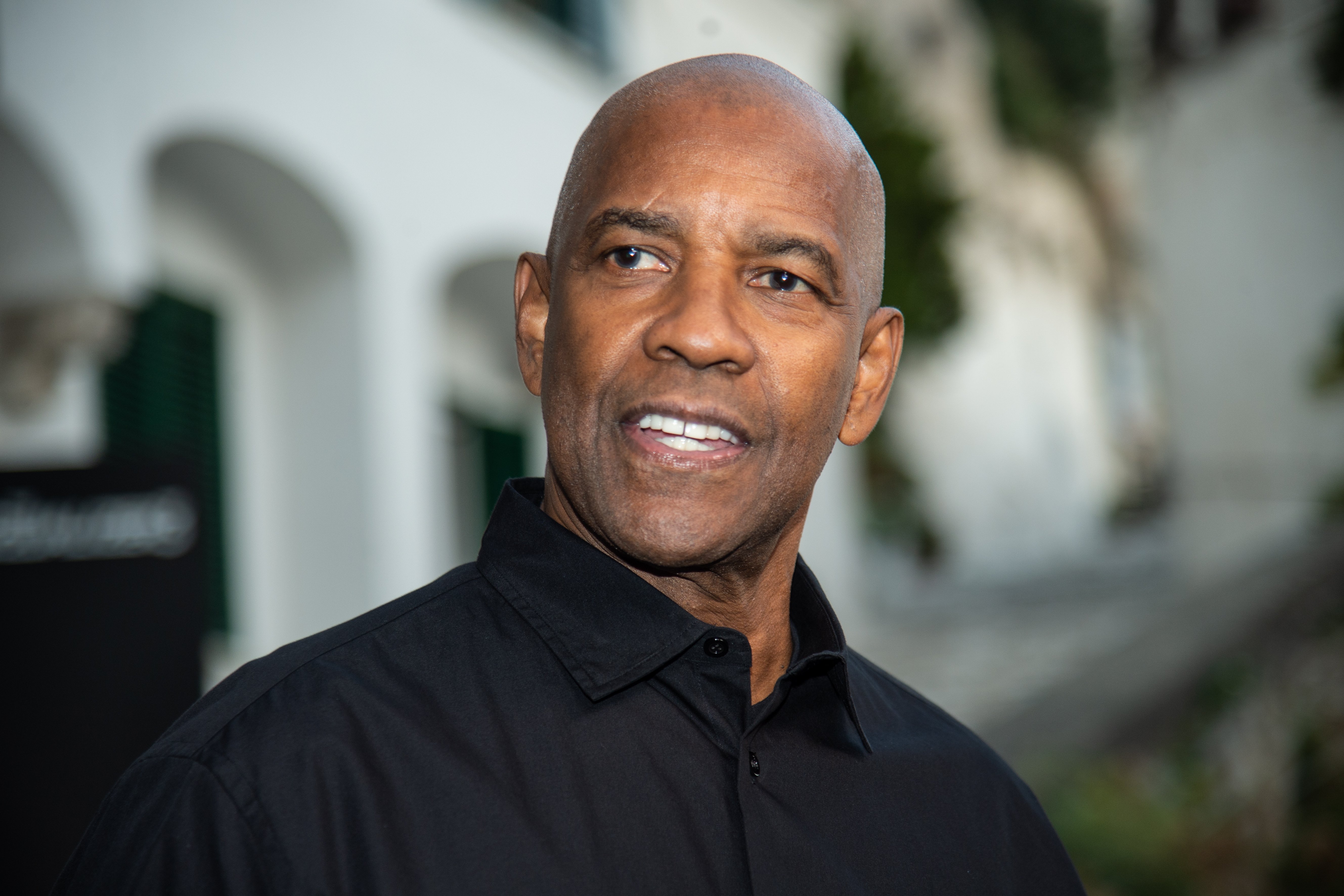 Denzel Washington attends "The Equalizer 3" photocall on October 19, 2022, in Atrani, Amalfi, Italy. | Source: Getty Images