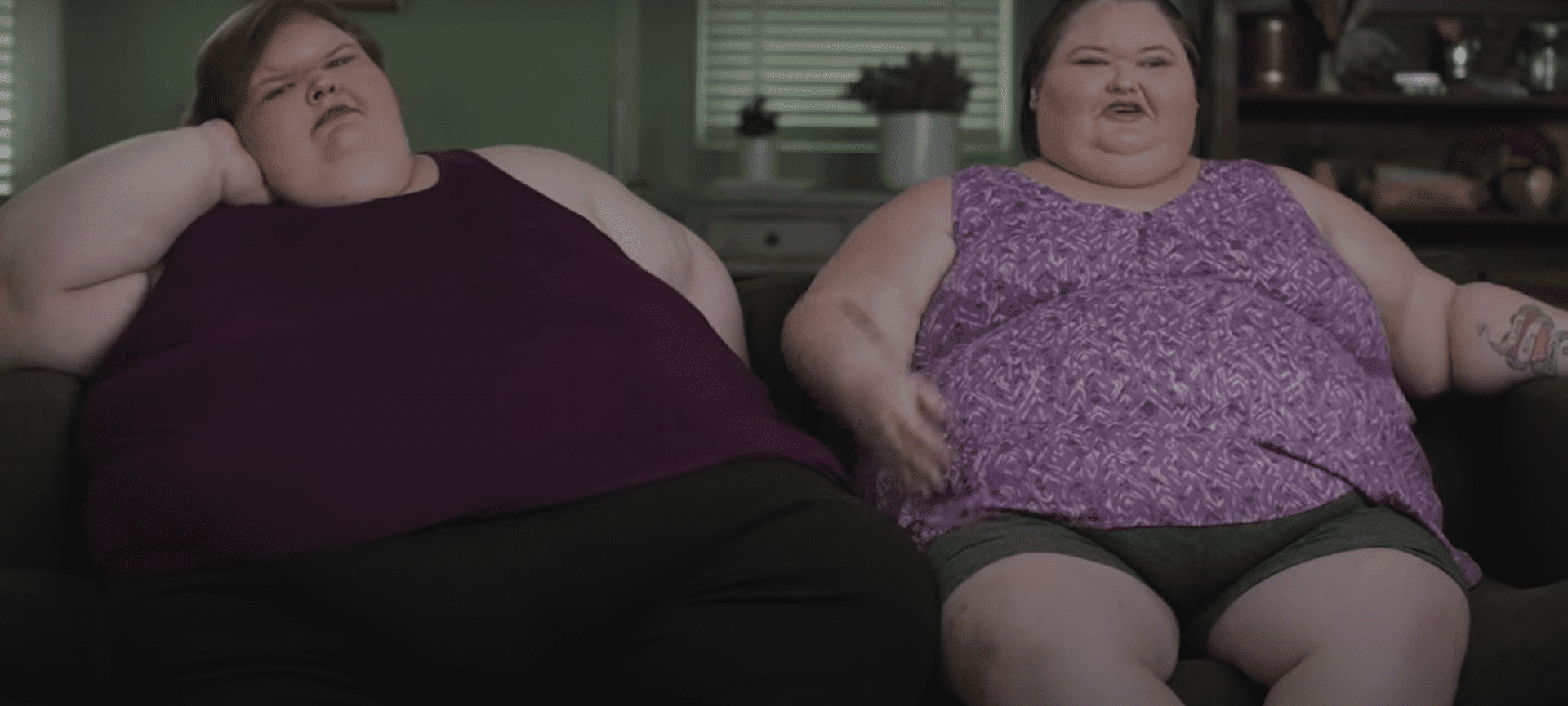Amy and Tammy Slaton during an episode of their show "1000-LB Sisters." | Photo: YouTube/TLC