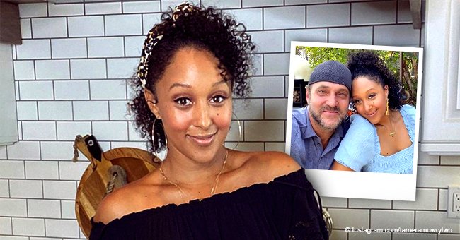 Tamera Mowry And Husband Adam Housley Smile For A Sweet Selfie Together While Outdoors