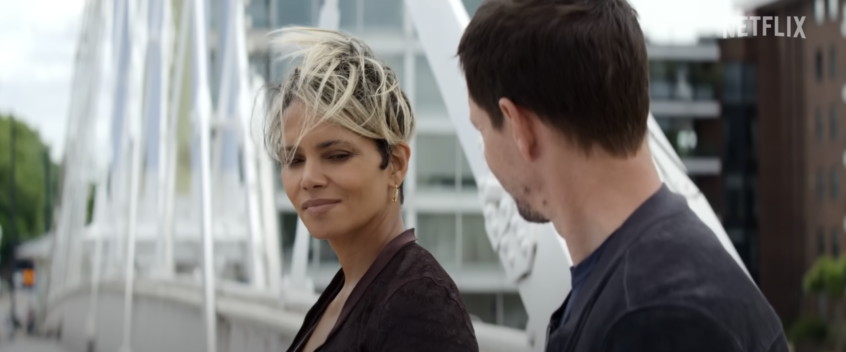 Halle Berry and Mark Wahlberg. | Source: YouTube/Netflix