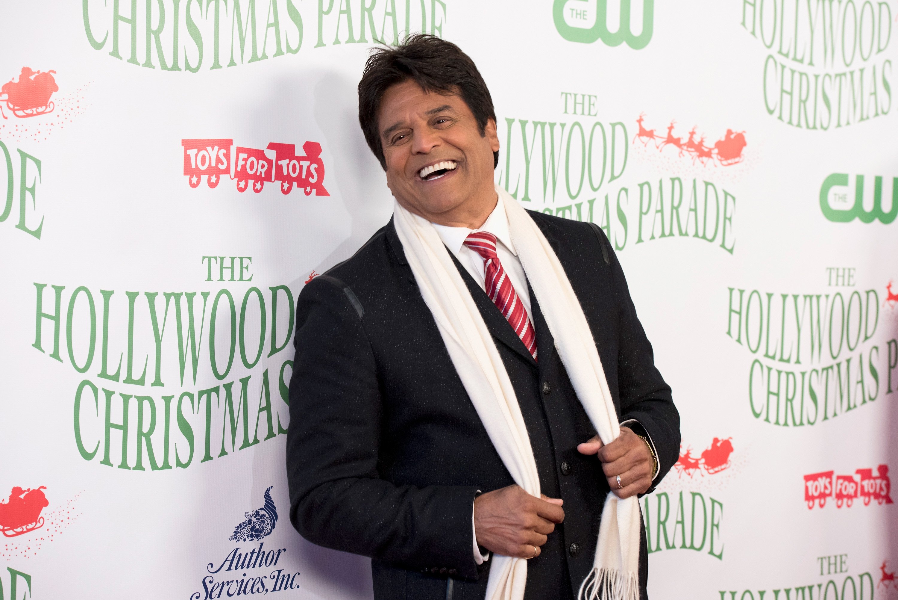 Erik Estrada poses for a picture at the 85th Annual Hollywood Christmas Parade on November 27, 2016 | Source: Getty Images