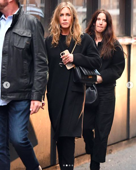 Jennifer Aniston spotted out posted on April 25, 2023 | Source: Instagram/entertainmenttonight