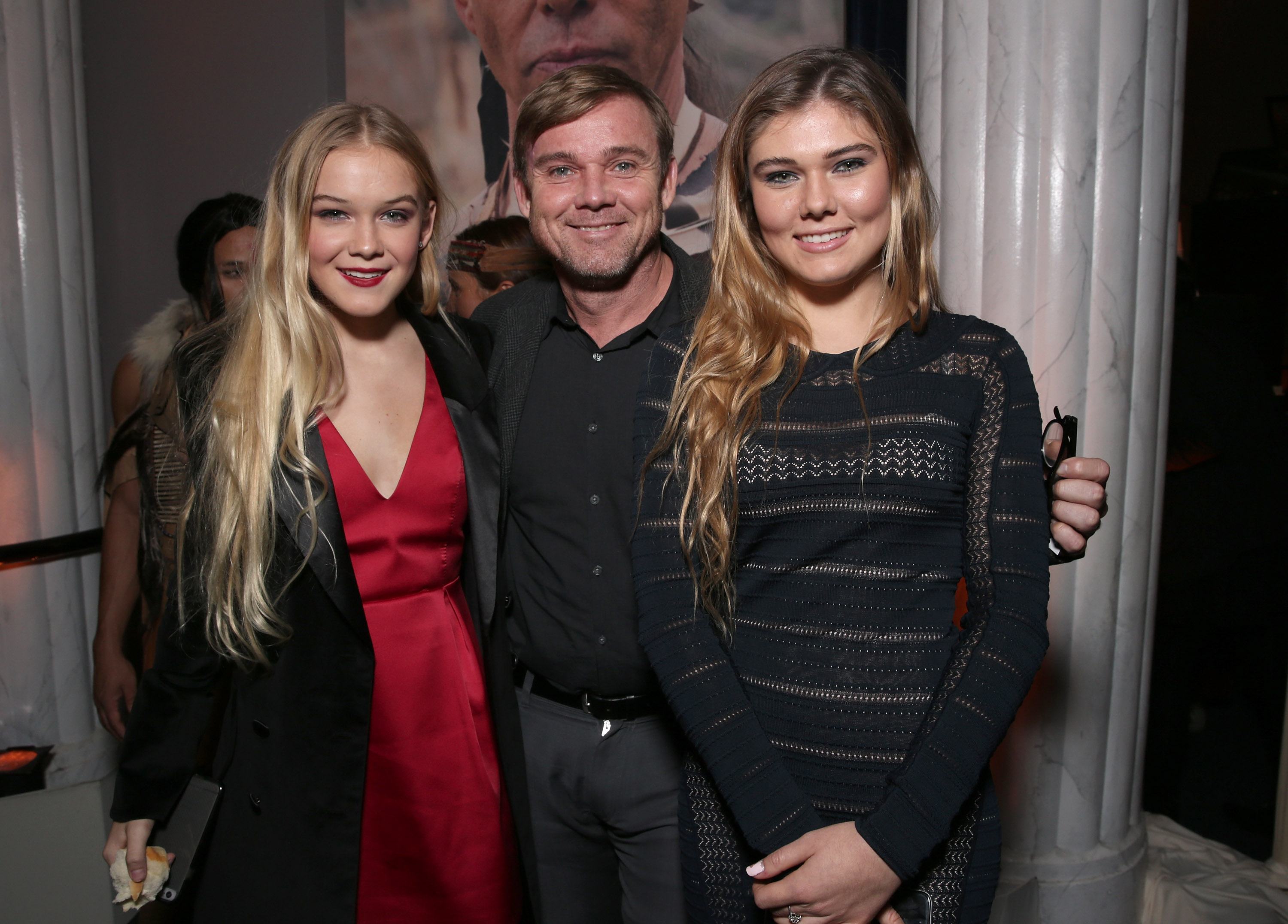 Ricky Schroder, Faith Schroder, and Cambrie Schroder on November 9, 2015 in Beverly Hills, California | Source: Getty Images