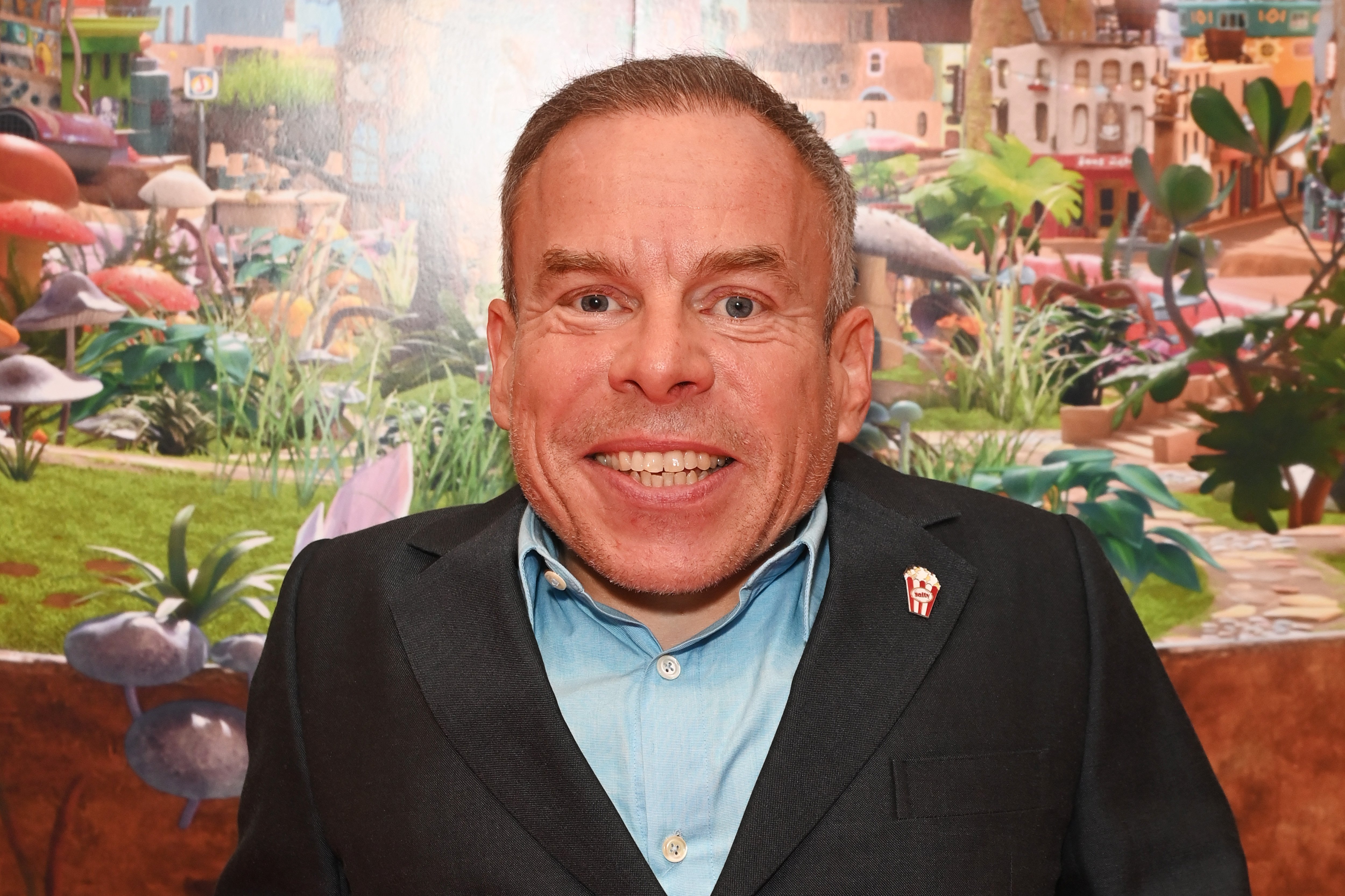 Warwick Davis attends the red carpet premiere of new animated children's series "Moley" at Odeon Luxe Leicester Square on September 25, 2021 in London, England. | Source: Getty Images
