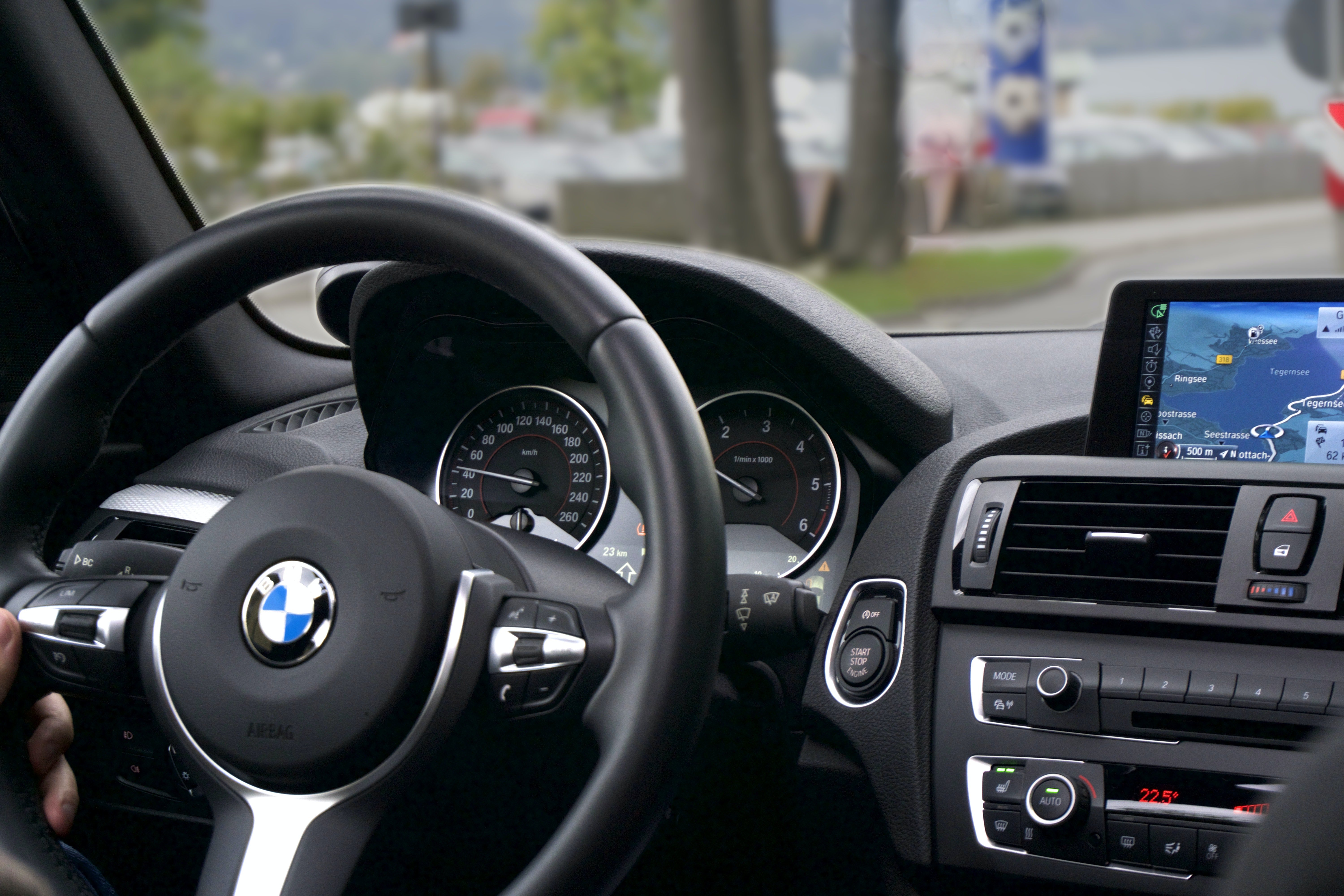 A l'intérieur du voiture. | Photo : Pexels