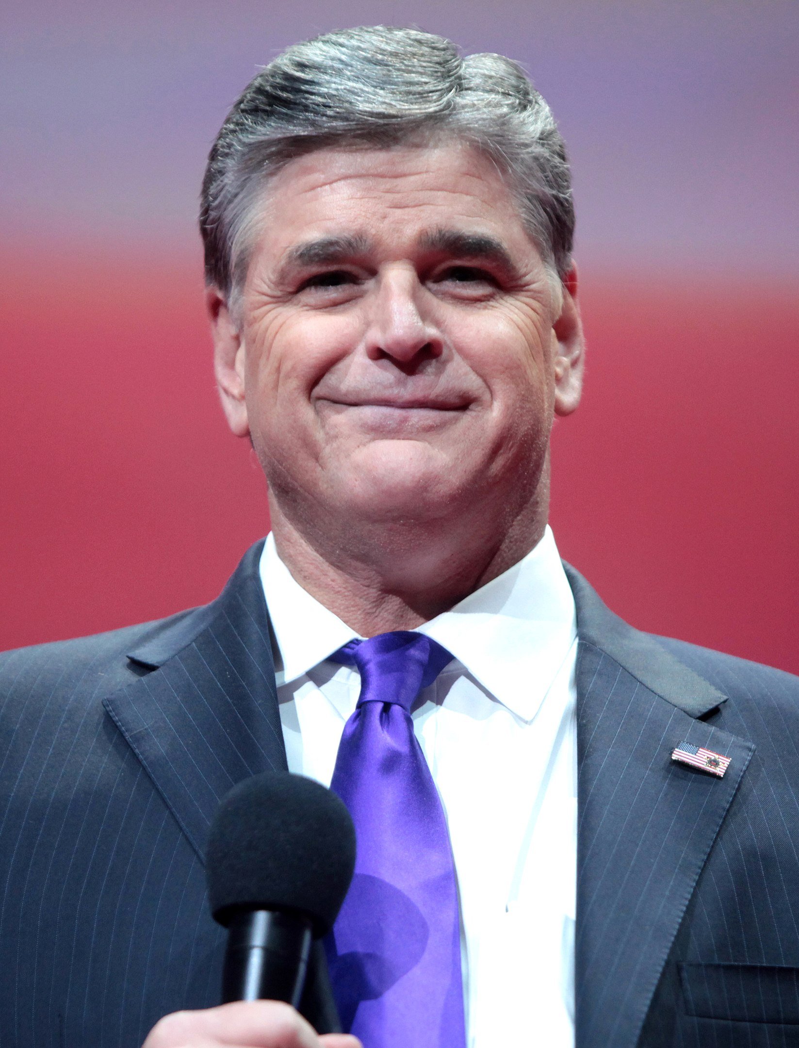Sean Hannity speaking at an event in Greenville, South Carolina, February 18 2016 | Photo: Wikimedia Commons Images
