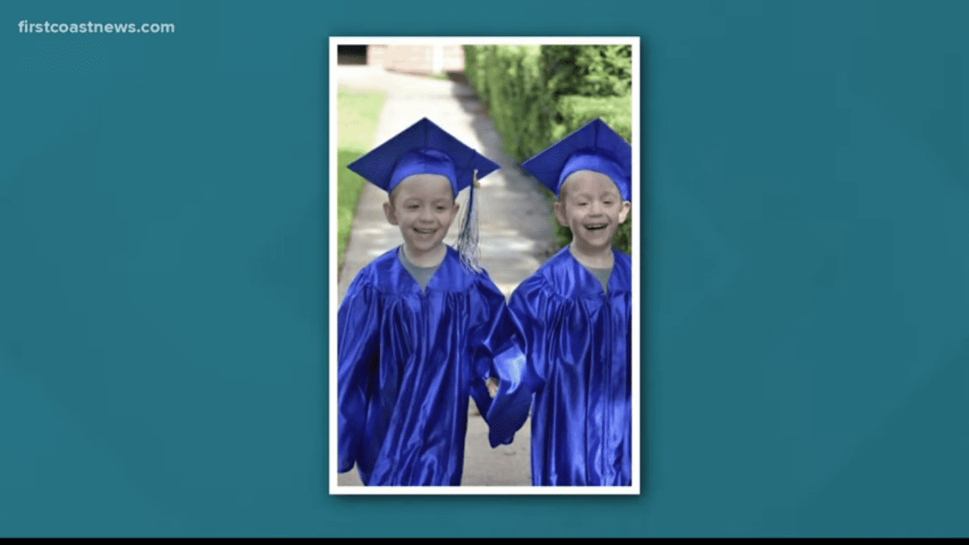 Connor and Carter graduating preschool | Source: Youtube.com/First Coast News