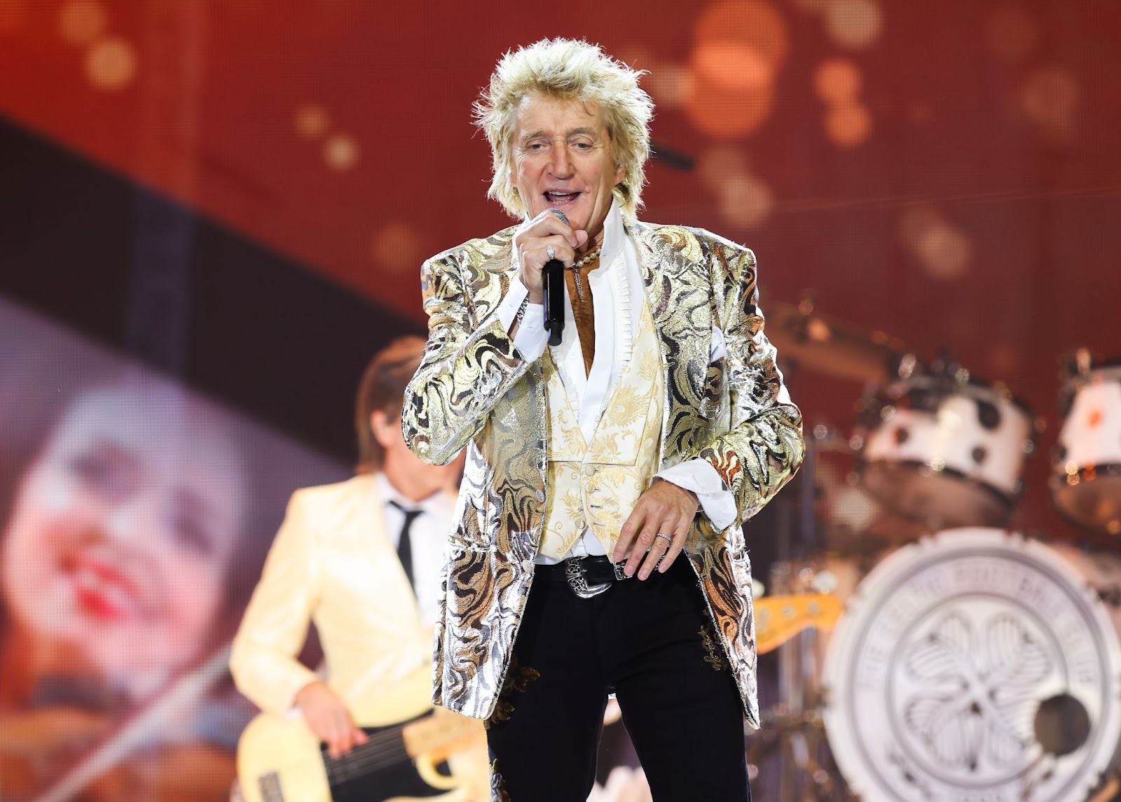 Rod Stewart performing at Tele2 Arena on June 8, 2024, in Stockholm, Sweden. | Source: Getty Images