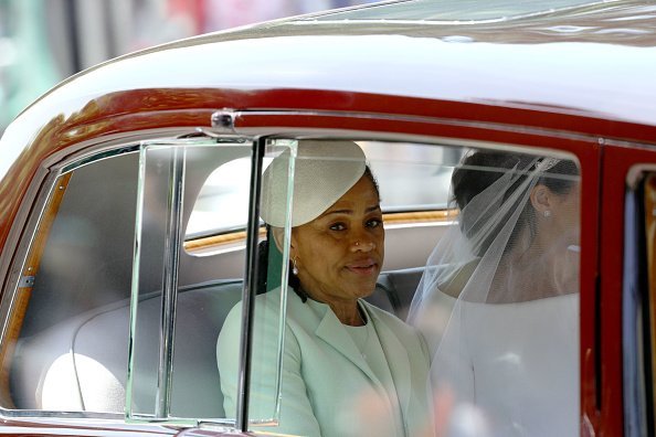 Doria Ragland and Meghan Markle heading to the wedding ceremony in April 2018 | Photo: Getty Images