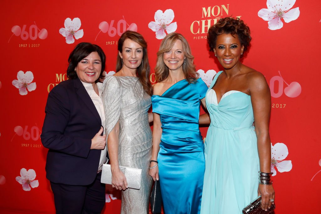 Die Talkmasterinnen der 90er: Vera Int-Veen, Sabrina Staubitz, Nicole Noevers und Arabella Kiesbauer besuchen den "Mon Cheri Barbara Tag 2017" bei Postpalast am 30. November 2017 in München. (Foto von Franziska Krug) I Source: Getty Images für Mon Cheri
