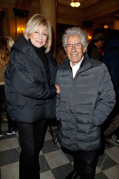 Maryse Gildas et Philippe Gildas au Théâtre Edouard VII le 12 février 2018. | Photo : Getty Images.