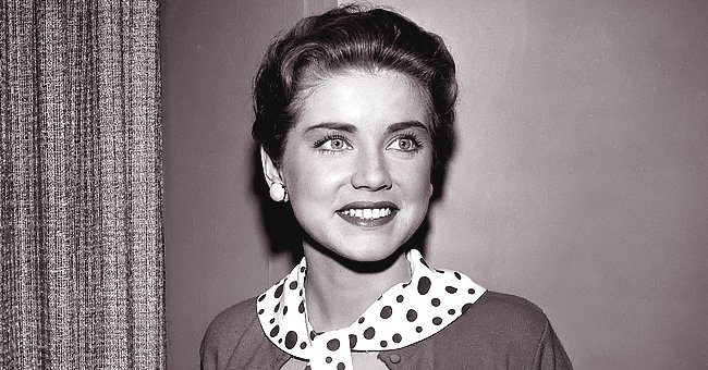  Dolores Hart starring as Betty Lewis on the CBS television network series, "Schlitz Playhouse of Stars." | Photo: Getty Images