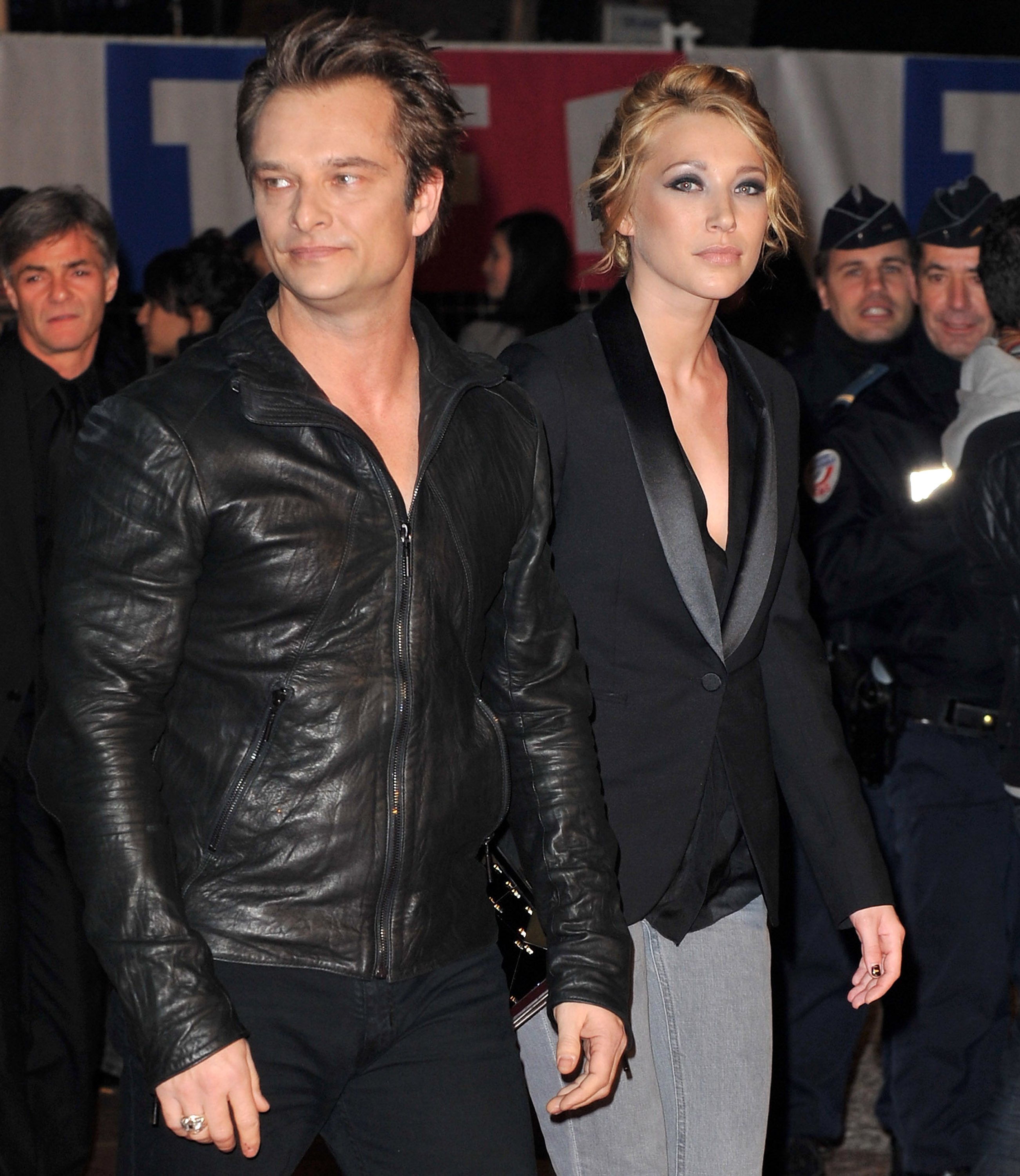 David Hallyday et sa sœur Laura Smet sont au Palais des Festivals à Cannes, en France. | Photo : Getty Images