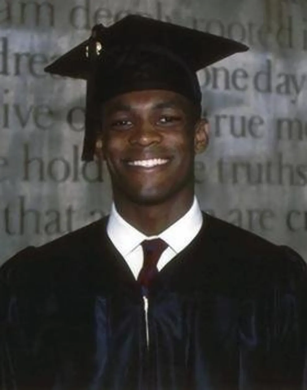 Ennis Cosby in His Graduation Toga circa 1992. | Photo: Wikimedia Commons