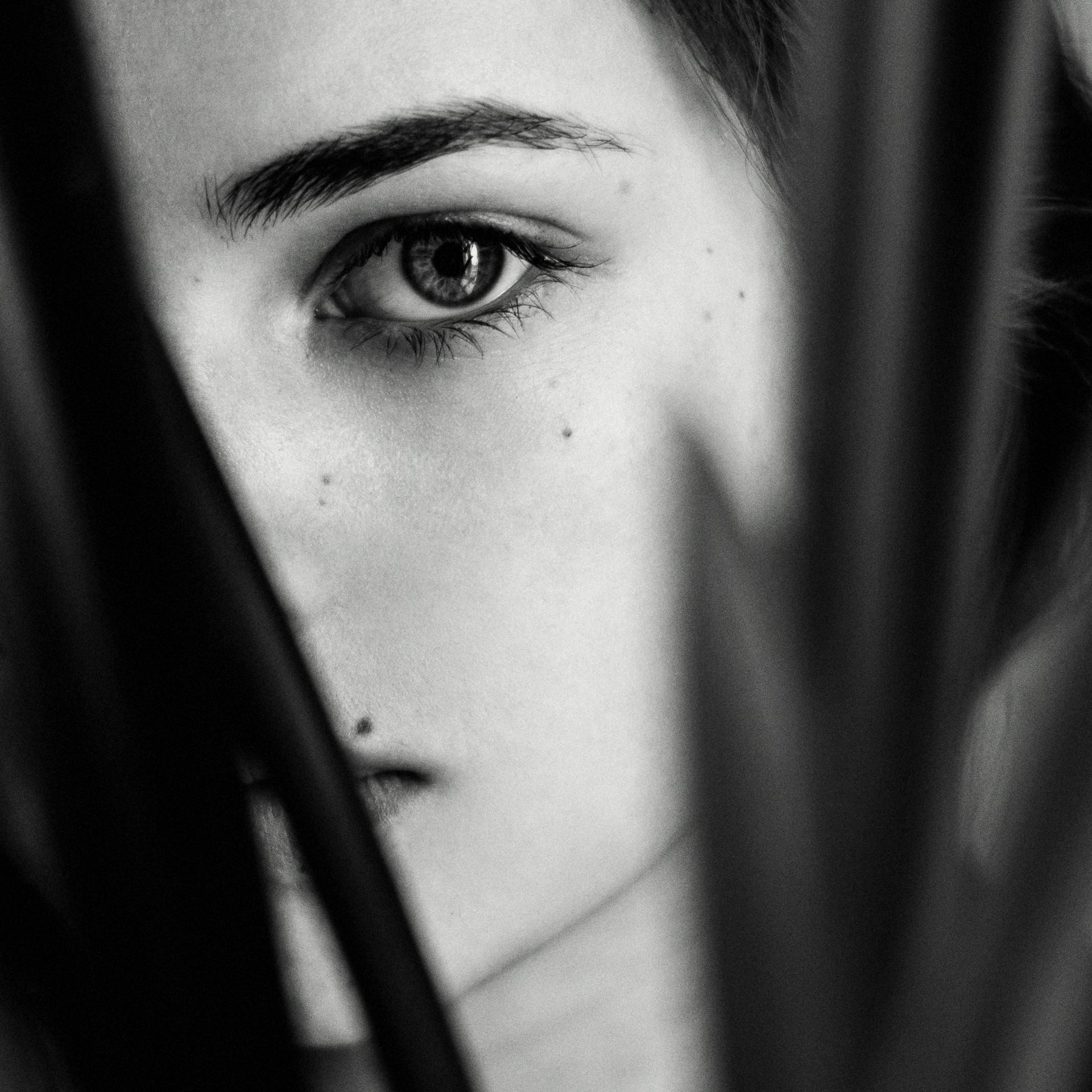 A grayscale photo of a woman's face | Source: Pexels