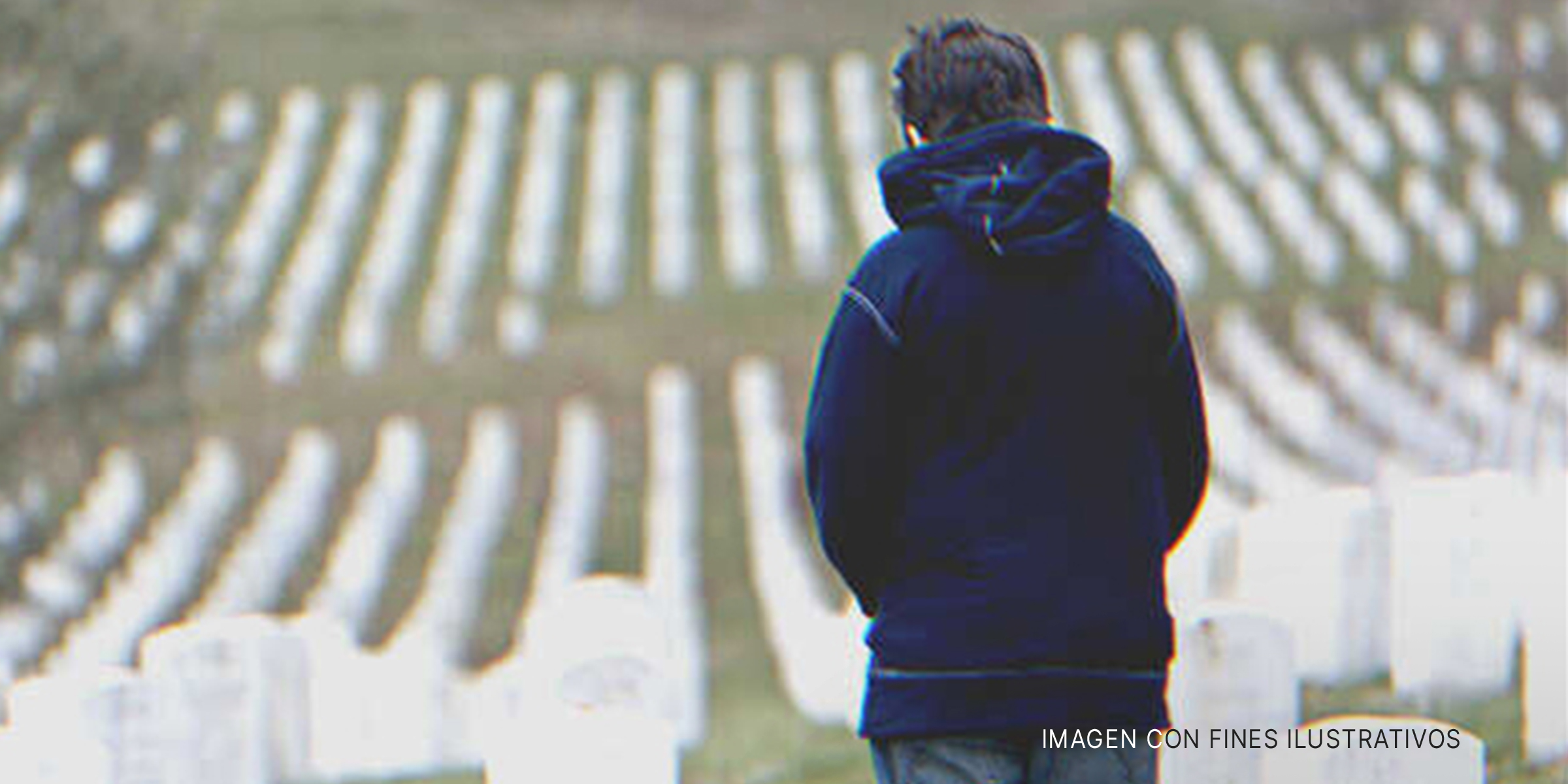 Joven en el cementerio | Foto: Getty Images