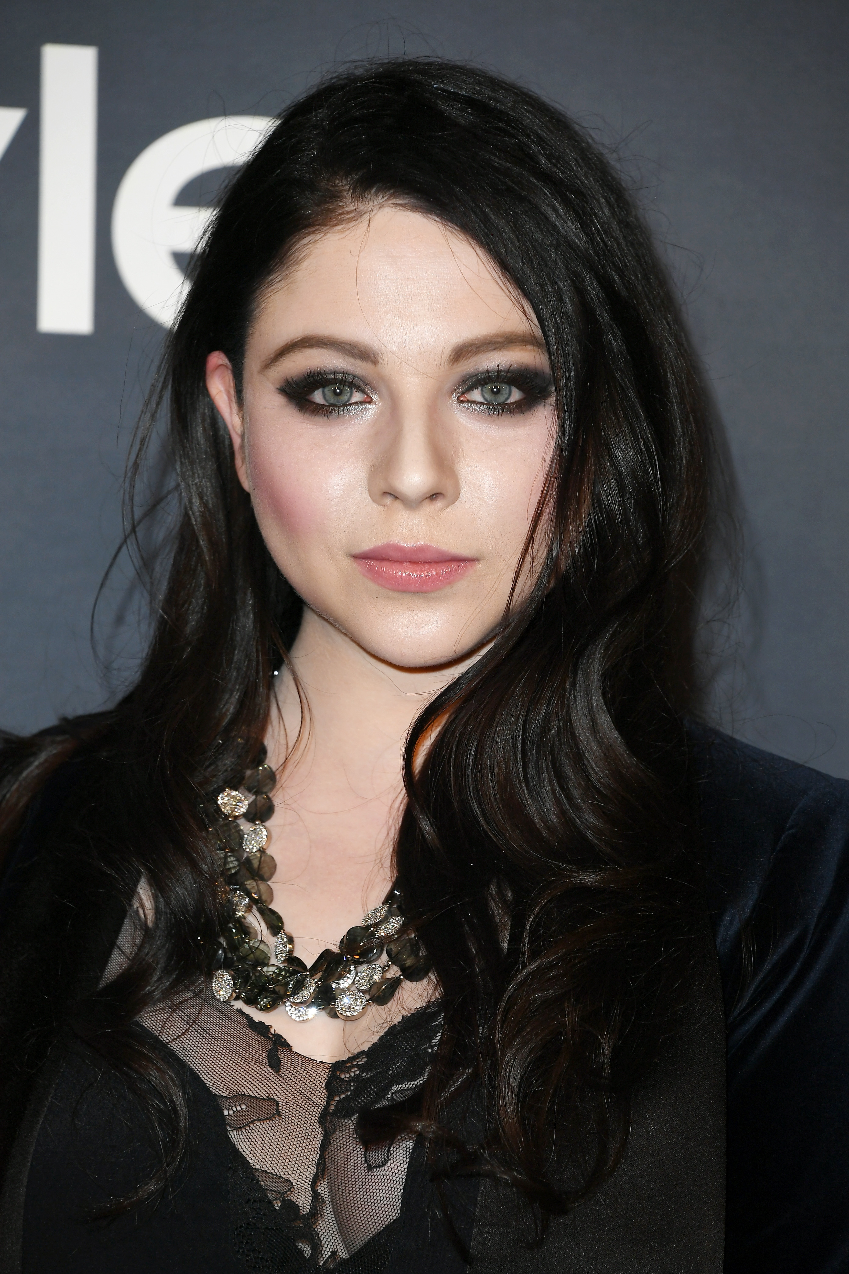 Michelle Trachtenberg attends the 3rd Annual InStyle Awards on October 23, 2017, in Los Angeles, California. | Source: Getty Images