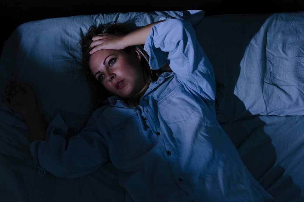 Mujer sin poder dormir. | Foto: Shutterstock.