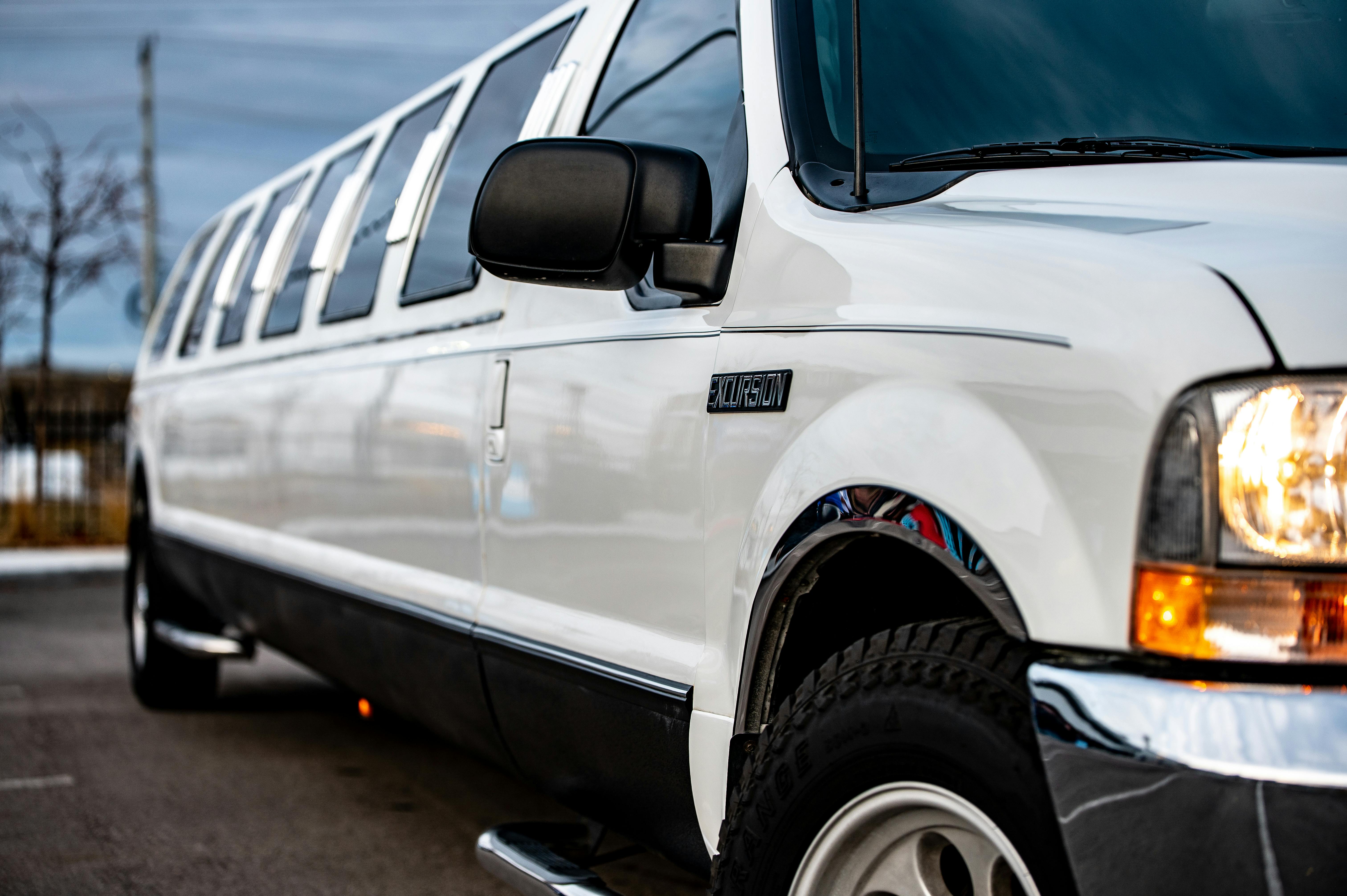 A limousine | Source: Pexels