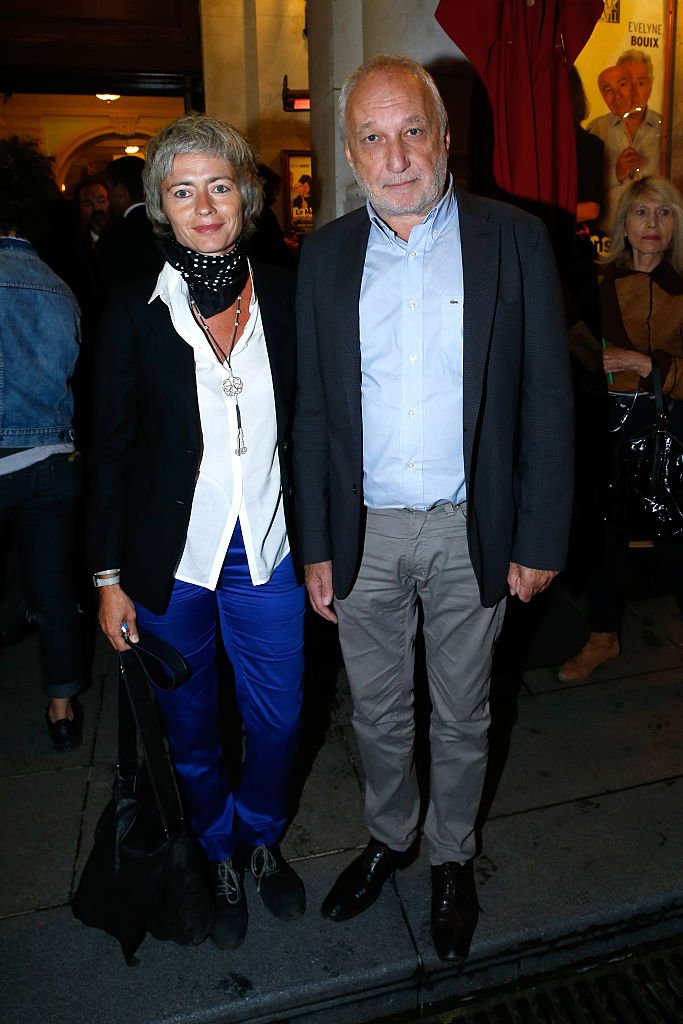 François Berleand et son épouse Alexia Stresi assister à ''Le Mensonge''. | Photo : Getty Images