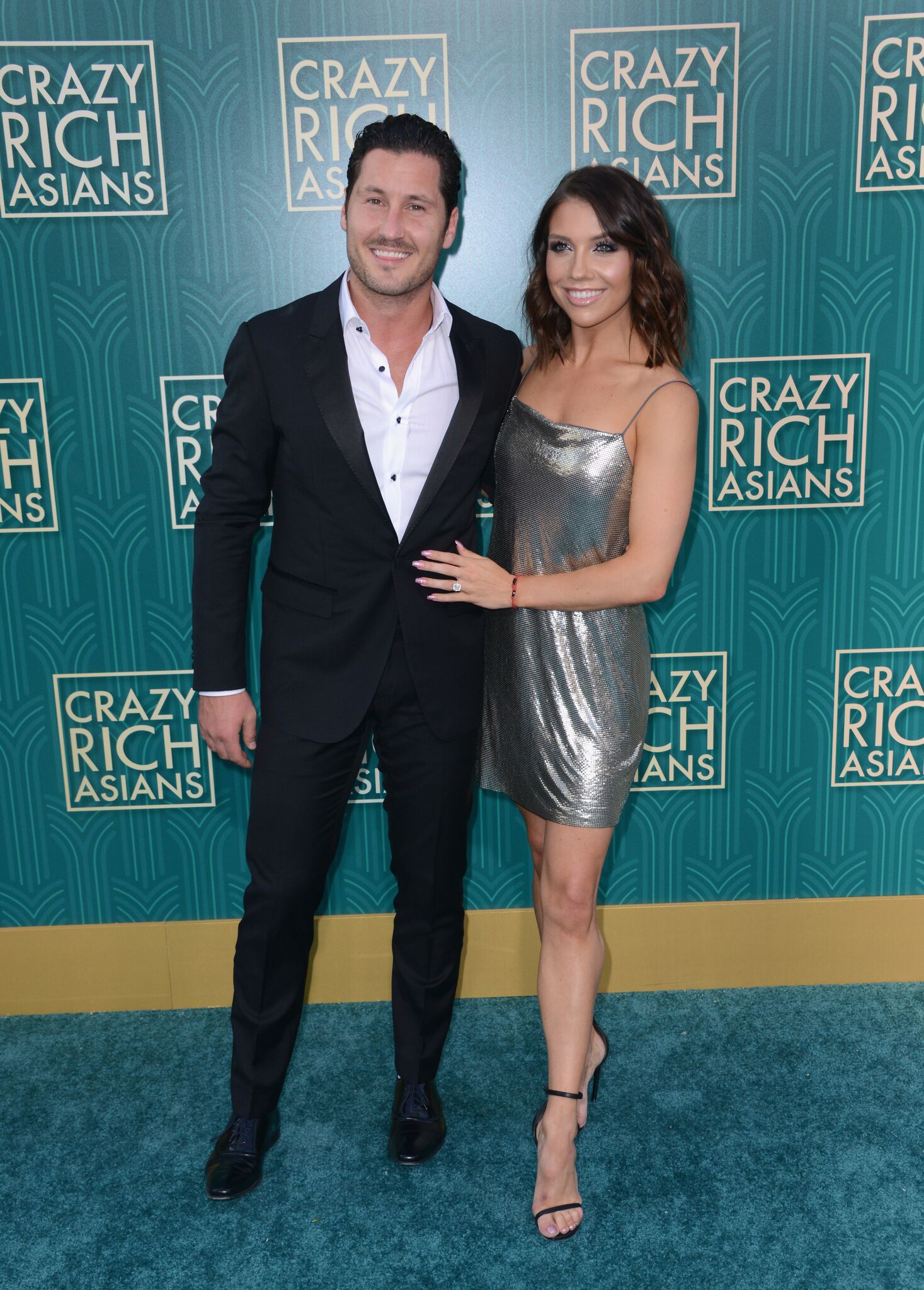  Valentin Chmerkovskiy and Jenna Johnson arrive for Warner Bros. Pictures' "Crazy Rich Asians" Premiere held at TCL Chinese Theatre IMAX | Getty Images
