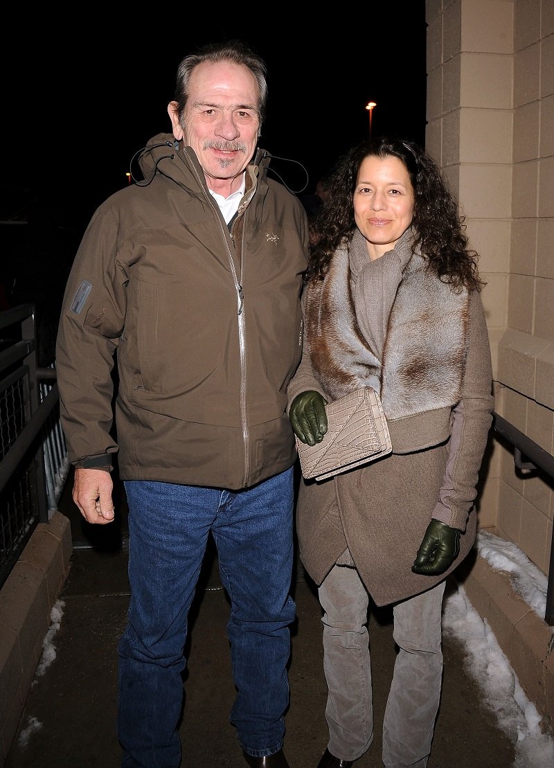 Tommy Lee Jones and wife Dawn Laurel on January 22, 2010 in Park City, Utah | Photo: Getty Images 