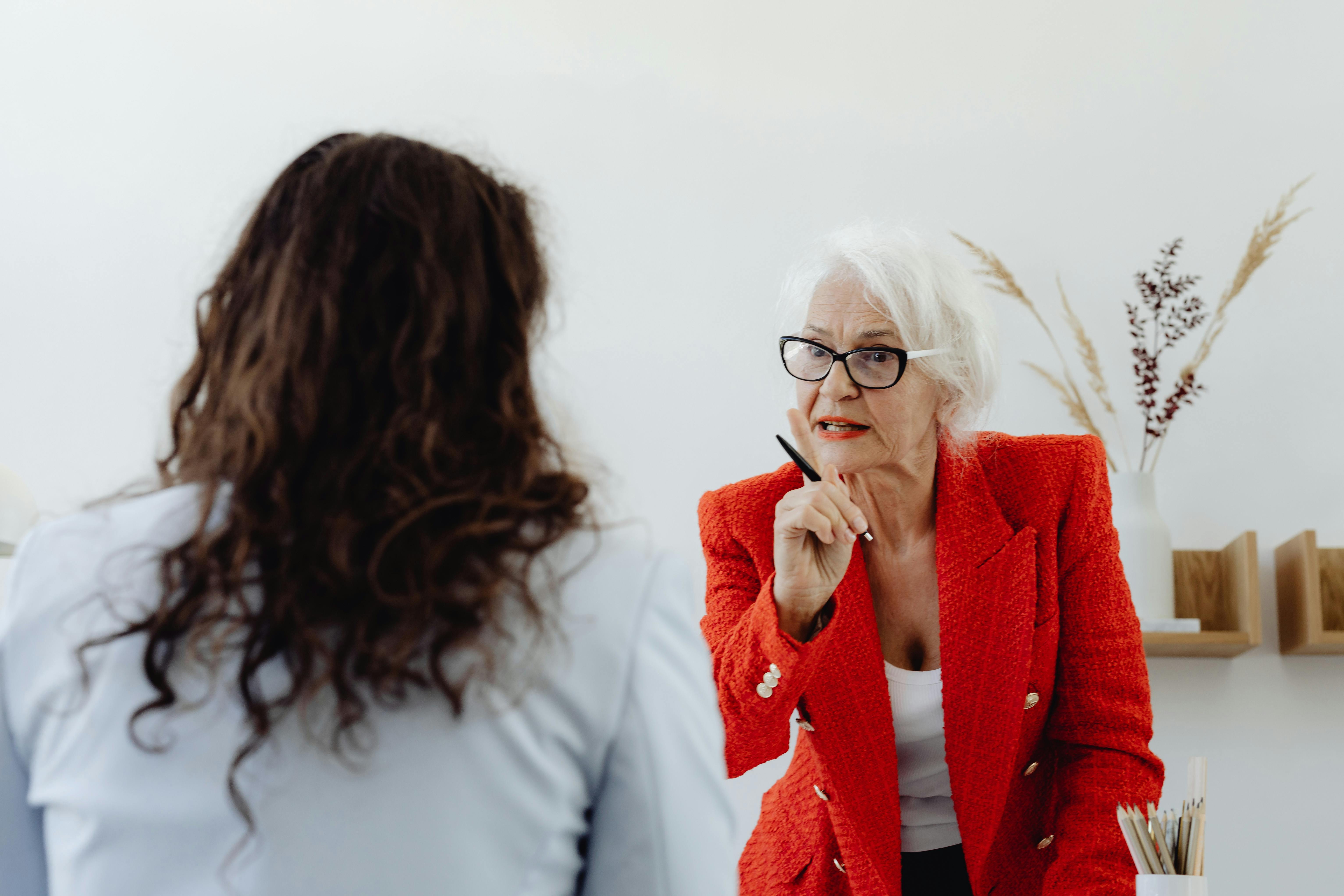 An older woman confronting a younger woman | Source: Pixabay