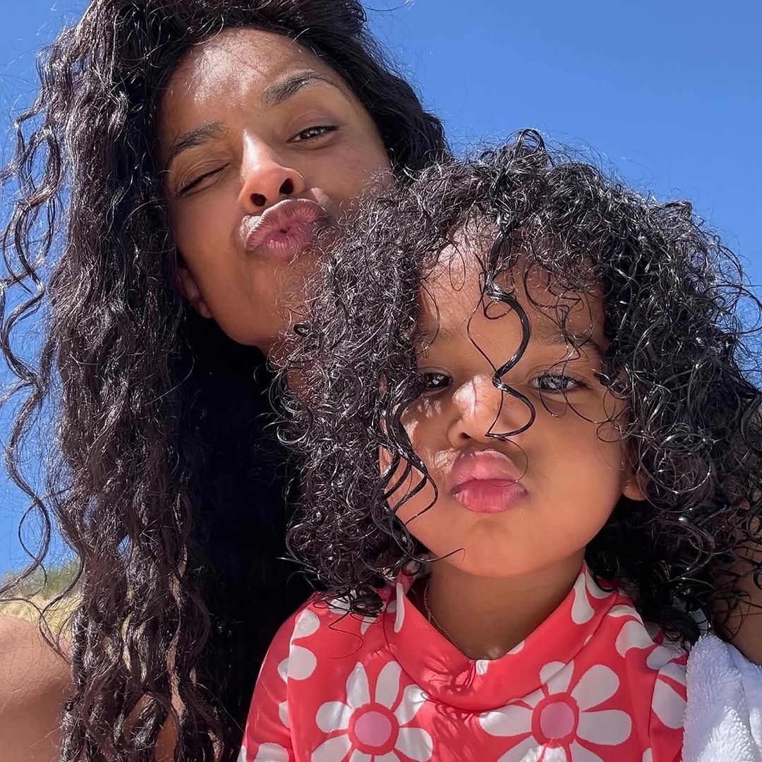 Ciara pulling kissy faces with her daughter, Amora Wilson. | Source: Instagram/dangerusswilson