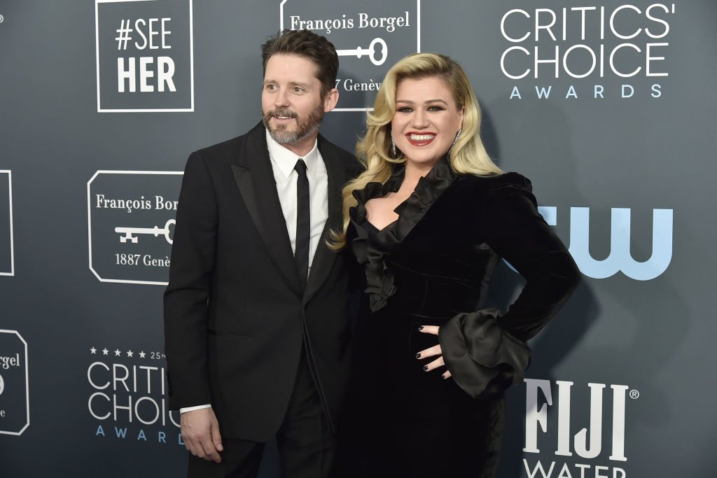 Brandon Blackstock and Kelly Clarkson during the arrivals for the 25th Annual Critics' Choice Awards  on January 12, 2020 | Photo: Getty Images