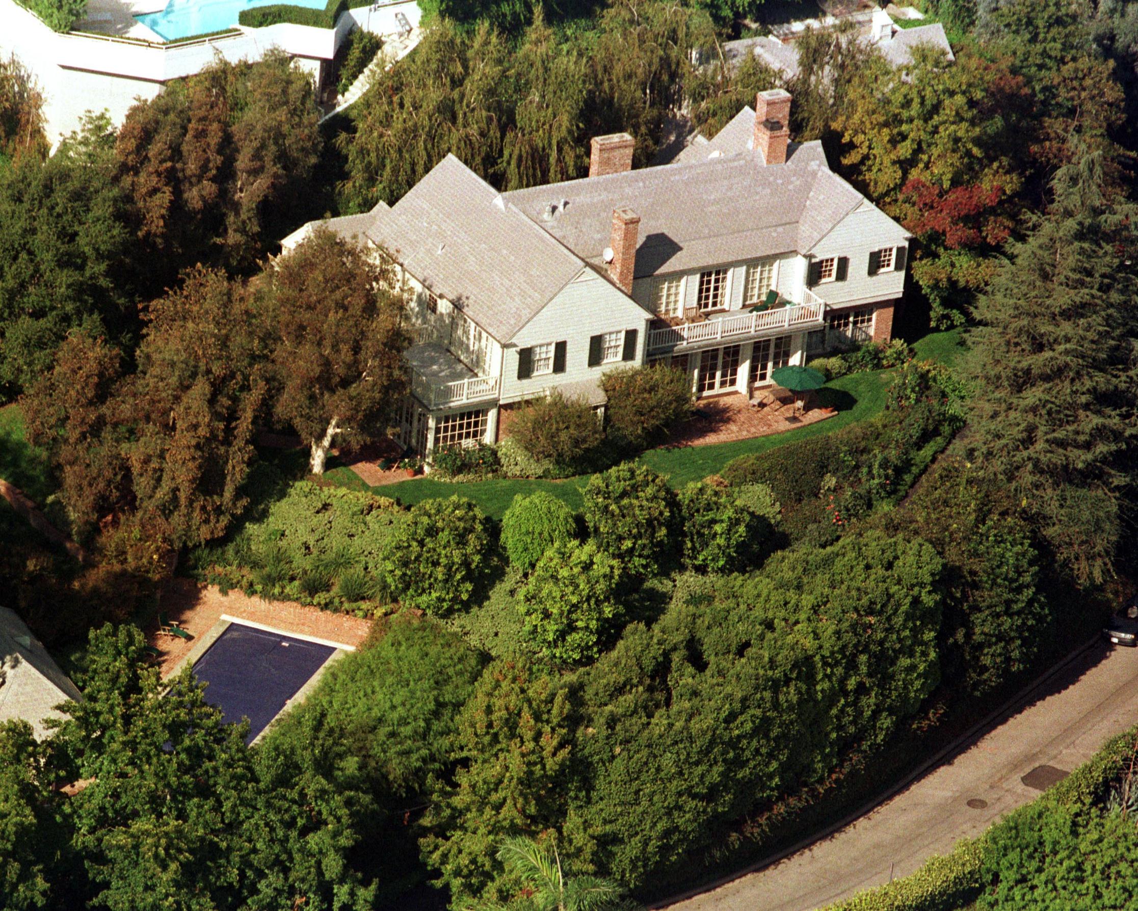 Harrison Ford's Brentwood home as seen on November 18, 1999 | Source: Getty Images