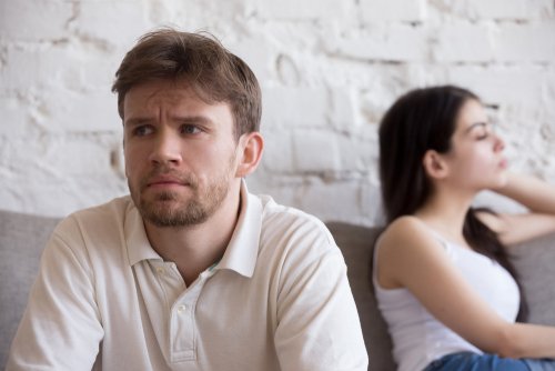 A man and a woman fighting. | Photo: Shutterstock.