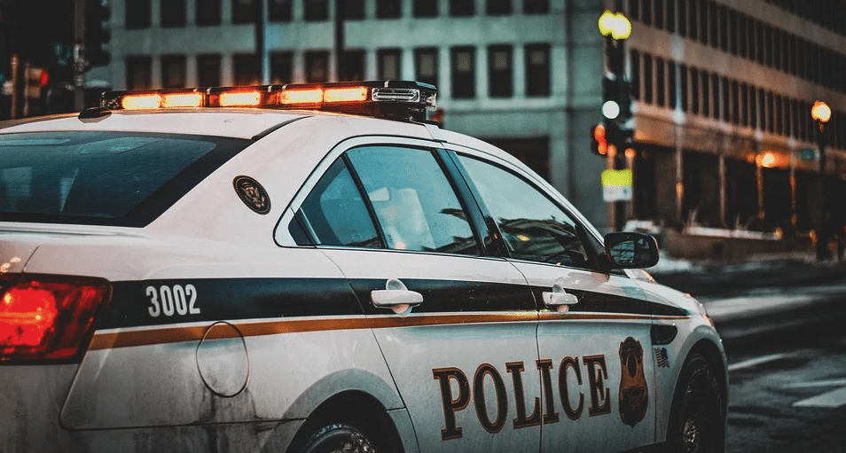 A photo of police car responding to a scene | Photo: Pixabay