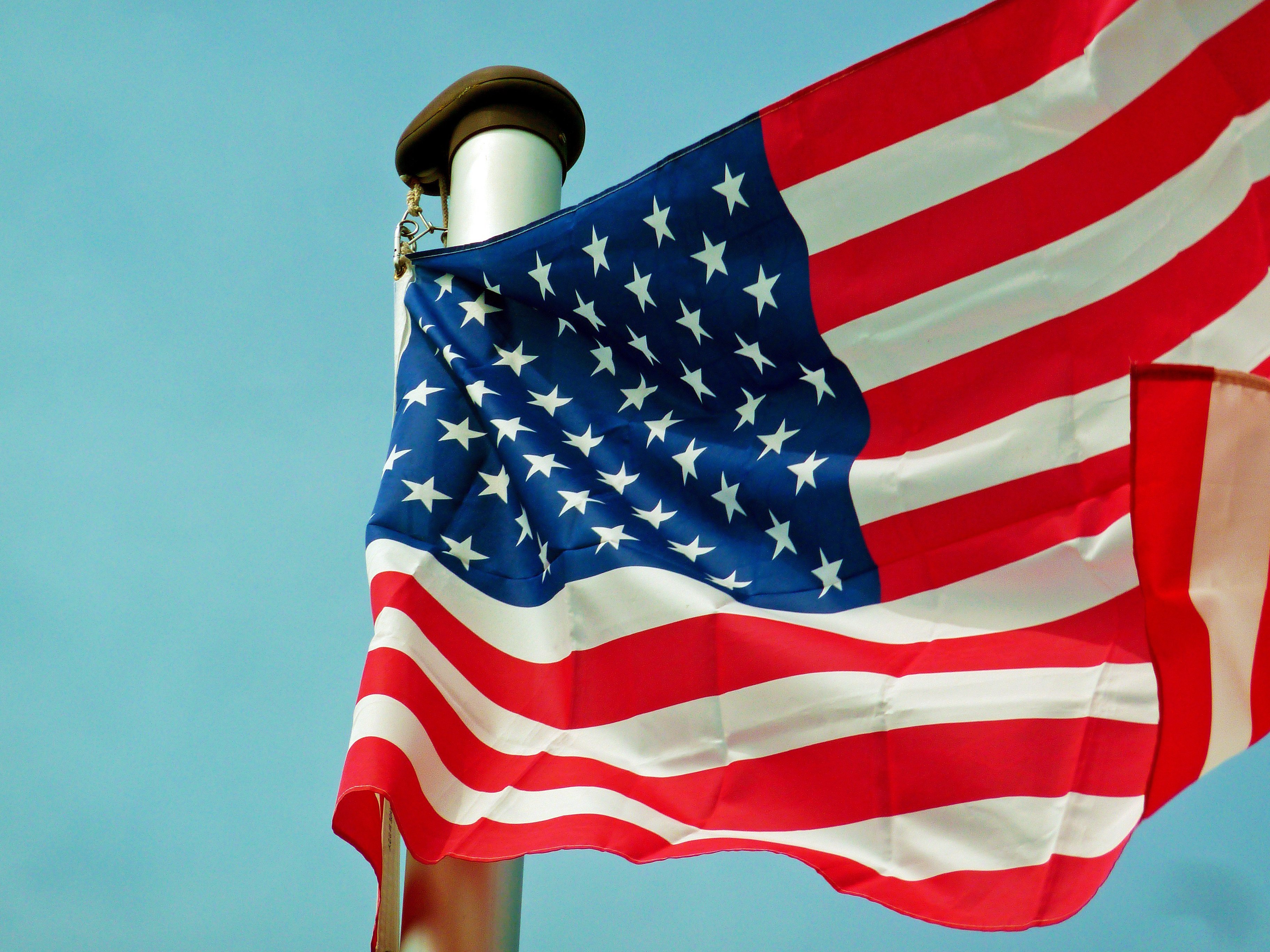 U.S waving flag | Photo: Shutterstock
