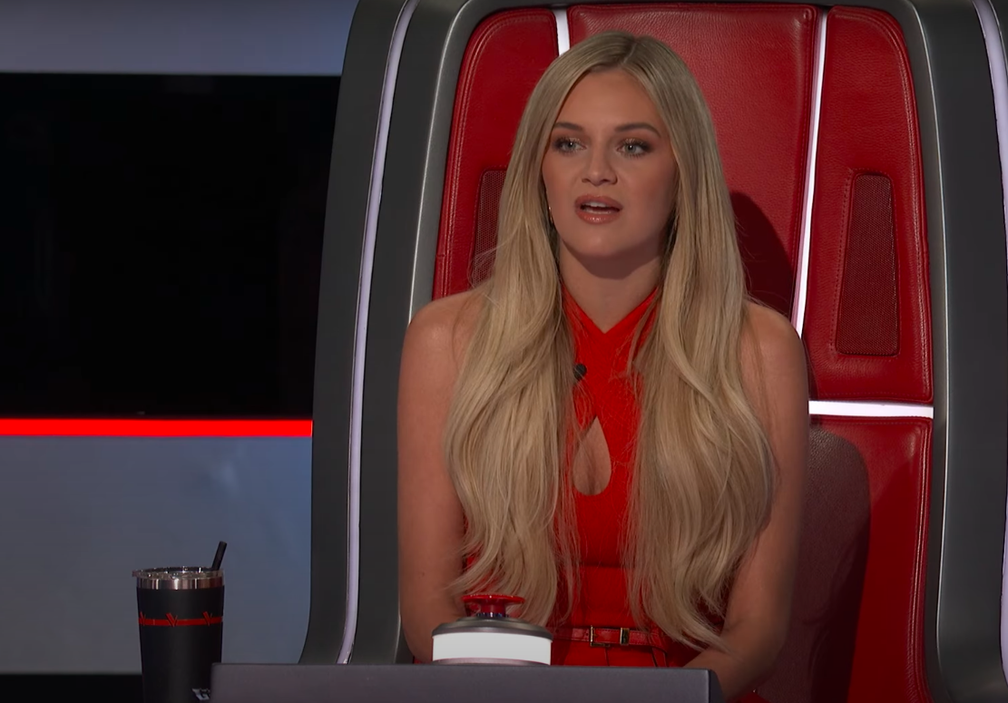 Kelsea Ballerini gushing over Ethan Eckenroad's performance. | Source: YouTube/The Voice